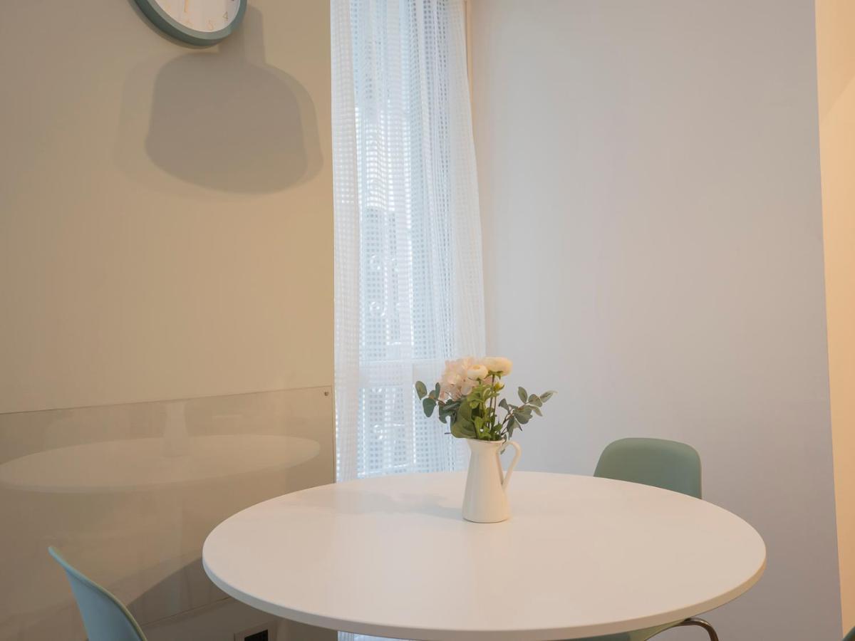 I Host Apartment - Montesuello 9 Mediolan Zewnętrze zdjęcie